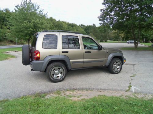 2005 Jeep Liberty Limited Sport Utility 4-Door 3.7L, US $7,500.00, image 15