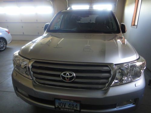 2011 toyota land cruiser base sport utility 4-door 5.7l