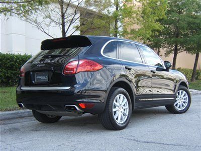 2011 porsche cayenne tip v6 20k miles