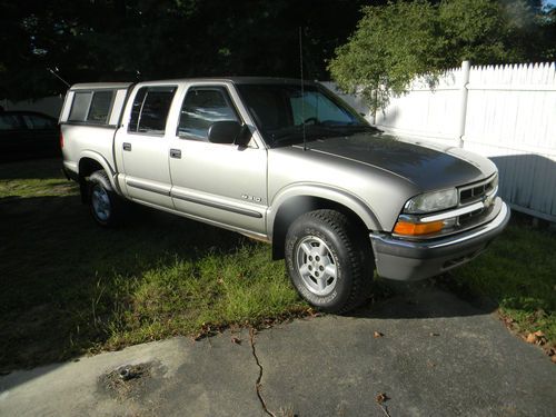 2002 chevrolet s10 ls crew cab pickup 4-door 4.3l