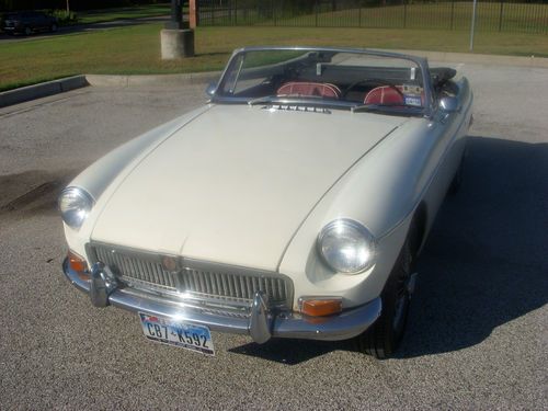 1964 mgb no reserve!!!!!!