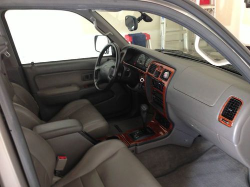 2002 Toyota 4Runner SR5 Sport Utility 4-Door 3.4L, US $7,250.00, image 2