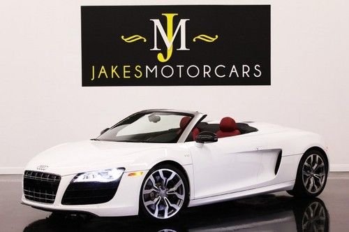 2011 r8 spyder 5.2 v10 6-speed, white/red, $182k msrp!! only 4k miles, loaded!!