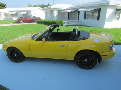 1992 mazda miata sunburst yellow - excellent condition