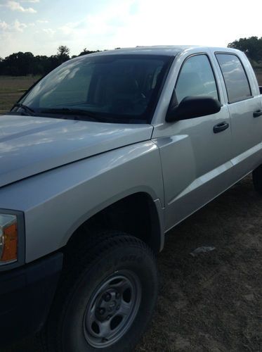 2006 dodge dakota st crew cab pickup 4-door 3.7l