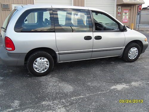 2000 dodge voyager  !!low miles!!