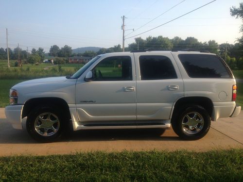 Gmc yukon denali. great conditio, loaded, 113,000, sunroof, all power, 6.0, awd