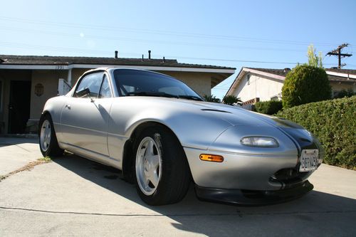 1990 mazda miata base convertible 2-door 1.6l