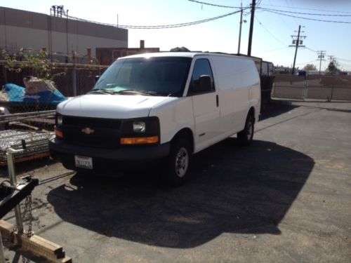 2005 express van, good condition, a/c, radio, good tires