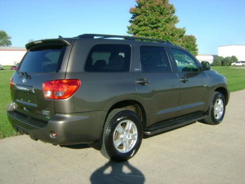 2010 TOYOTA SEQUOIA SR5 4WD 5.7L i-FORCE 3RD ROW SEATING MOON ROOF CLEAN CARFAX, image 21