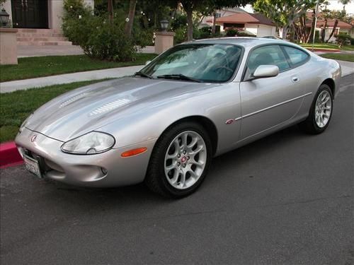 2000 xkr coupe (rare) only 57k miles, silver/blk
