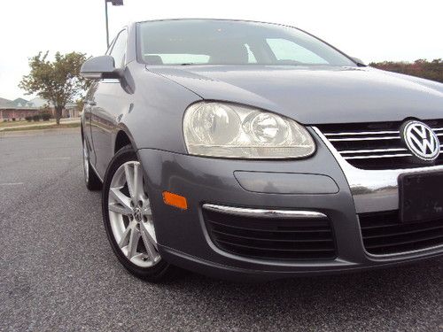 Clean One Owner 2006 Volkswagen Jetta TDI Sedan 4-Door 1.9L Turbo Diesel, image 2