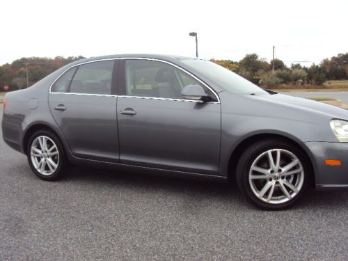 Clean One Owner 2006 Volkswagen Jetta TDI Sedan 4-Door 1.9L Turbo Diesel, image 4