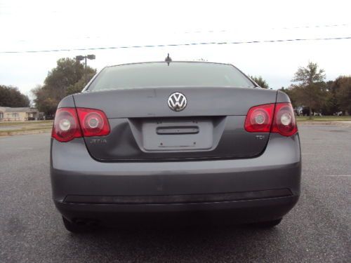 Clean One Owner 2006 Volkswagen Jetta TDI Sedan 4-Door 1.9L Turbo Diesel, image 7