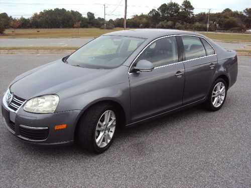 Clean One Owner 2006 Volkswagen Jetta TDI Sedan 4-Door 1.9L Turbo Diesel, image 11