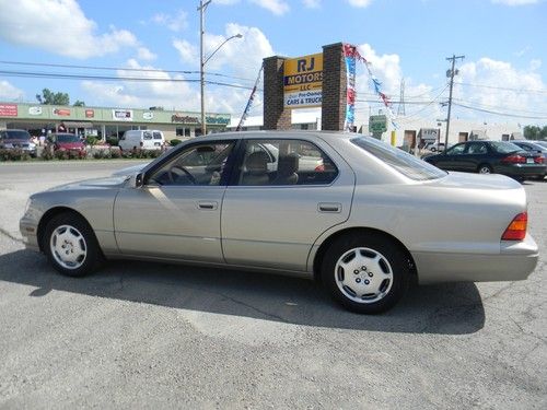 2000 lexus ls 400 an absolute creampuff!  not a nicer one anywhere one of a kind