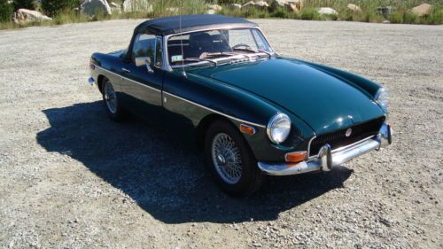 1972 MGB British Racing Green,chrome bumper,overdrive,tan interior,convertible, US $7,000.00, image 2