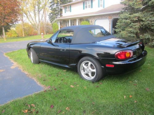 2000 mazda miata ls edition excelent!