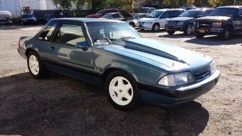 1987 mustang notchback  26000 origional miles