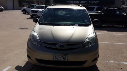 2007 Toyota Sienna CE Mini Passenger Van 5-Door 3.3L, image 3