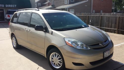 2007 Toyota Sienna CE Mini Passenger Van 5-Door 3.3L, image 4