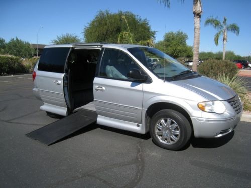 2005 chrysler town &amp; country limited wheelchair handicap vmi arizona van loaded