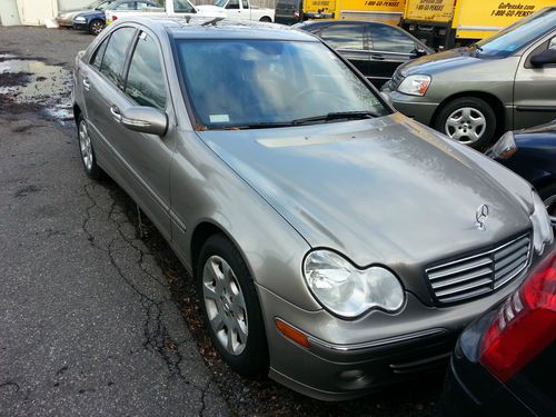 2005 mercedes-benz c240 4matic sedan 4-door 2.6l