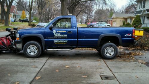 2002 chevrolet 2500hd pickup truck 4x4 western plow and salt spreader