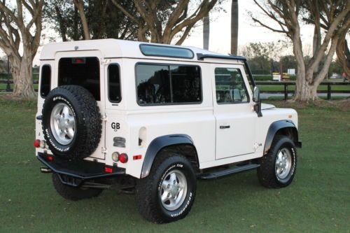 1997 land rover defender 90 low miles, original,fully  serviced ,show winner