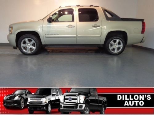 Lt 1500 5.3l sunroof 4x4 heated seats leather upholstery satellite radio clock