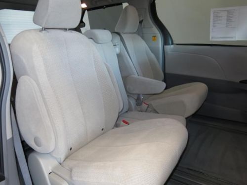 5dr 8-Pass V 3.5L CD Power Windows Power Door Locks Tilt Wheel Cruise Control, image 11