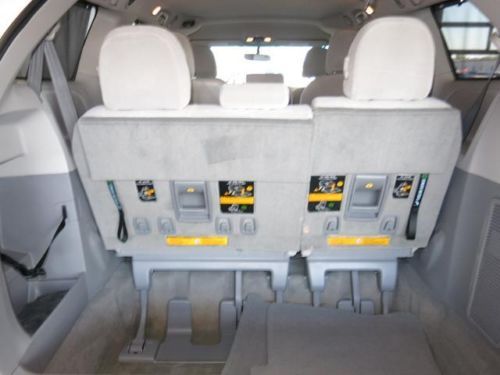 5dr 8-Pass V 3.5L CD Power Windows Power Door Locks Tilt Wheel Cruise Control, image 13