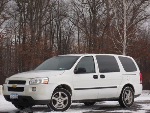 2008 chevrolet uplander ls minivan mini van chevy 7 passenger white ext
