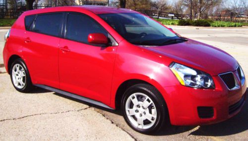 2010 pontiac vibe base wagon 4-door 2.4l