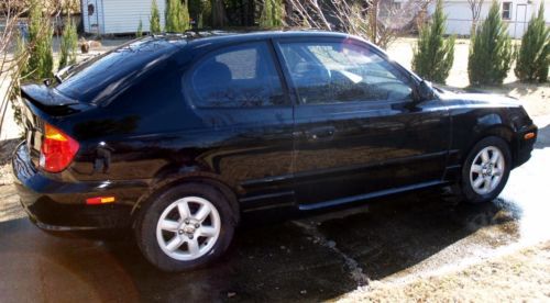 2003 hyndai accent gt hatchback 98k cold air auto 30 mpg plus