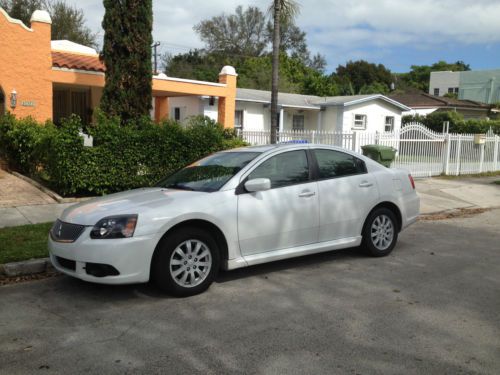 2010 white mitsubishi galant es