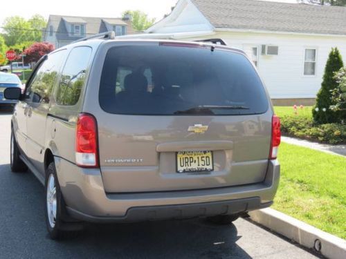 2006 Chevrolet Uplander LT Mini Passenger Van 4-Door 3.5L, image 2