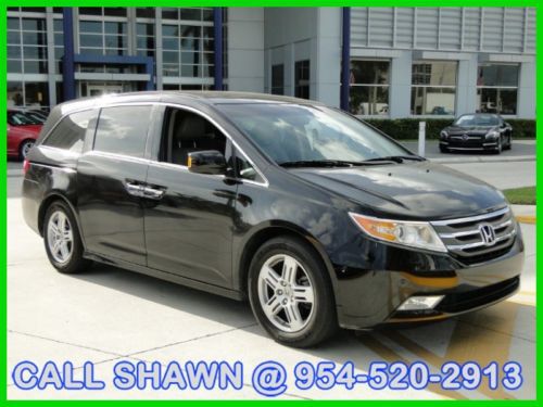 2011 honda odyssey touring, tv/dvd,navi,satradio,backupcamera,8 pass,l@@k at me