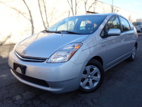 Toyota prius hybrid package 2 backup camera smart key autocheck  no reserve