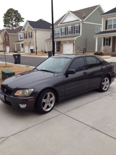 2003 lexus is300 sedan 4-door 3.0l