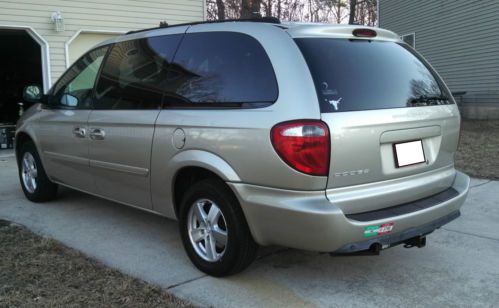 SXT 3.8L Alloy Wheels Stow-N-Go DVD Player 3 Zone Climate Control, image 7