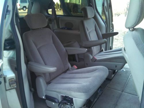 SXT 3.8L Alloy Wheels Stow-N-Go DVD Player 3 Zone Climate Control, image 11