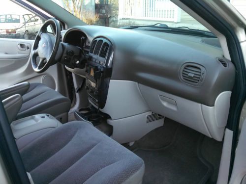 SXT 3.8L Alloy Wheels Stow-N-Go DVD Player 3 Zone Climate Control, image 12