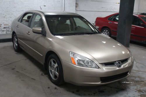 2005 Honda Accord Hybrid Sedan 4-Door 3.0L, image 3
