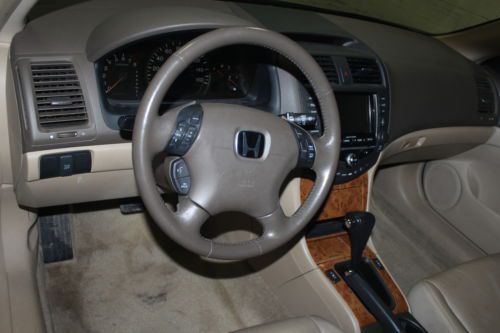 2005 Honda Accord Hybrid Sedan 4-Door 3.0L, image 8