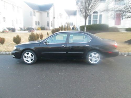 2000 infiniti i30 t sedan--cean; runs great--no reserve--steal it