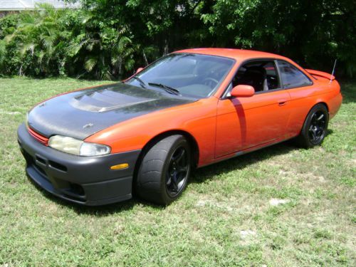 Updated 1995 240sx / se / full racing roll cage / sr20det / street / track car