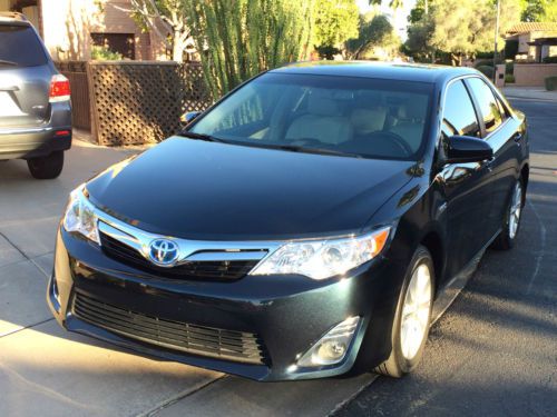 2012 toyota camry hybrid xle sedan 4-door 2.5l