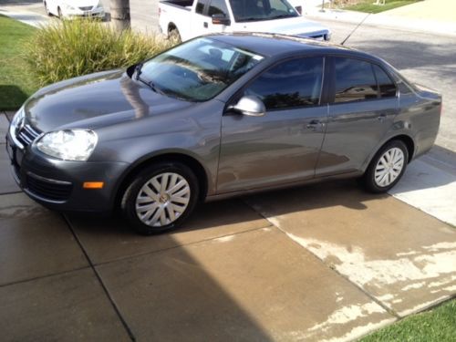 2010 volkswagen jetta in excellent condition. $10,500. obo