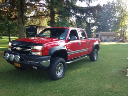 Duramax diesel, 4x4, new tires,  bedliner, diablo programmer, mbpr exhaust,lift